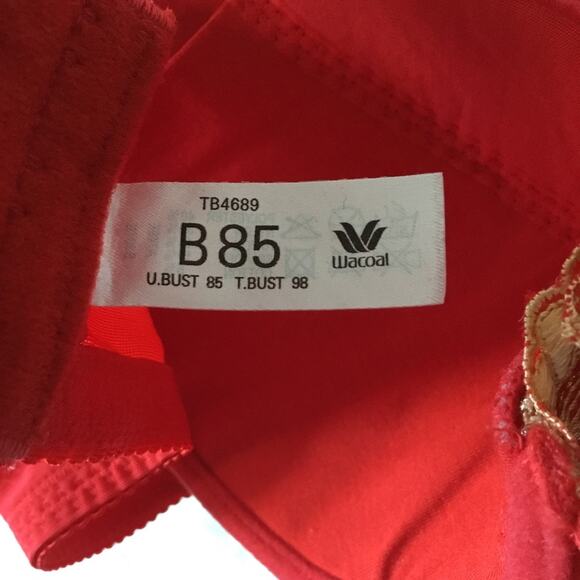 Wacoal Elegant Red and Gold Lace Bra - Picture 10 of 15